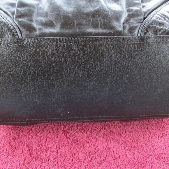 MARC JACOBS - authentic BLACK Quilted Leather Chunky Gold Chain handles handbag - Picture 4 of 7